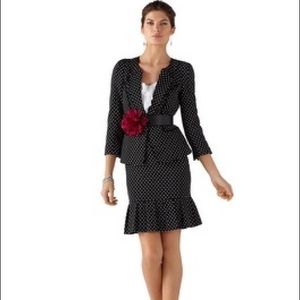 Gorgeous WHBM polka dot suit🌸
